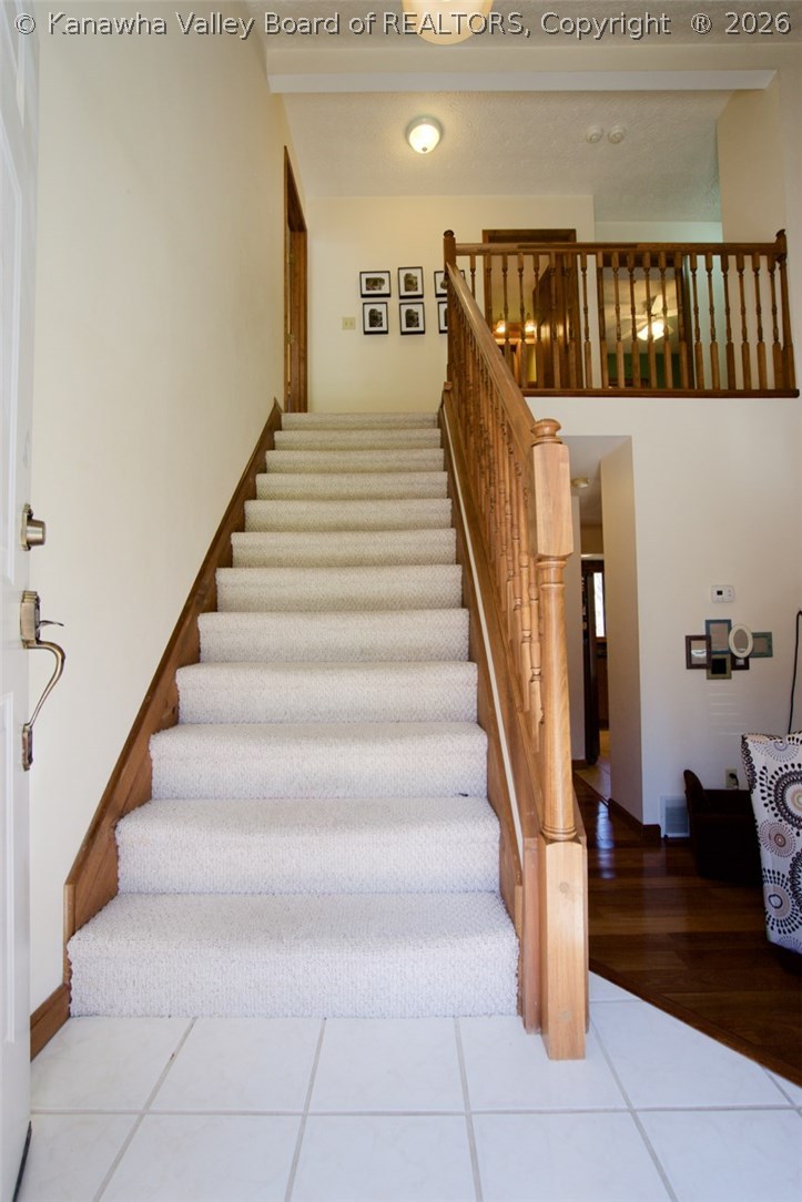 1021 Forest Road Charleston, WV 25314 - Photo 3 of 30 Gallery Image 3