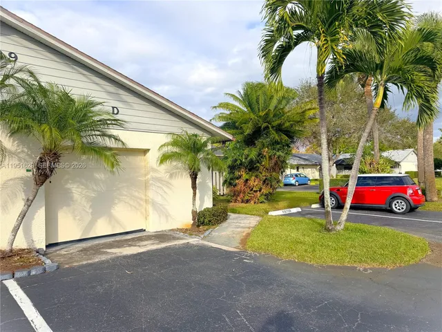 $2,000 | 1439 Captains Walk, Unit 20D, Fort Pierce, FL 34950