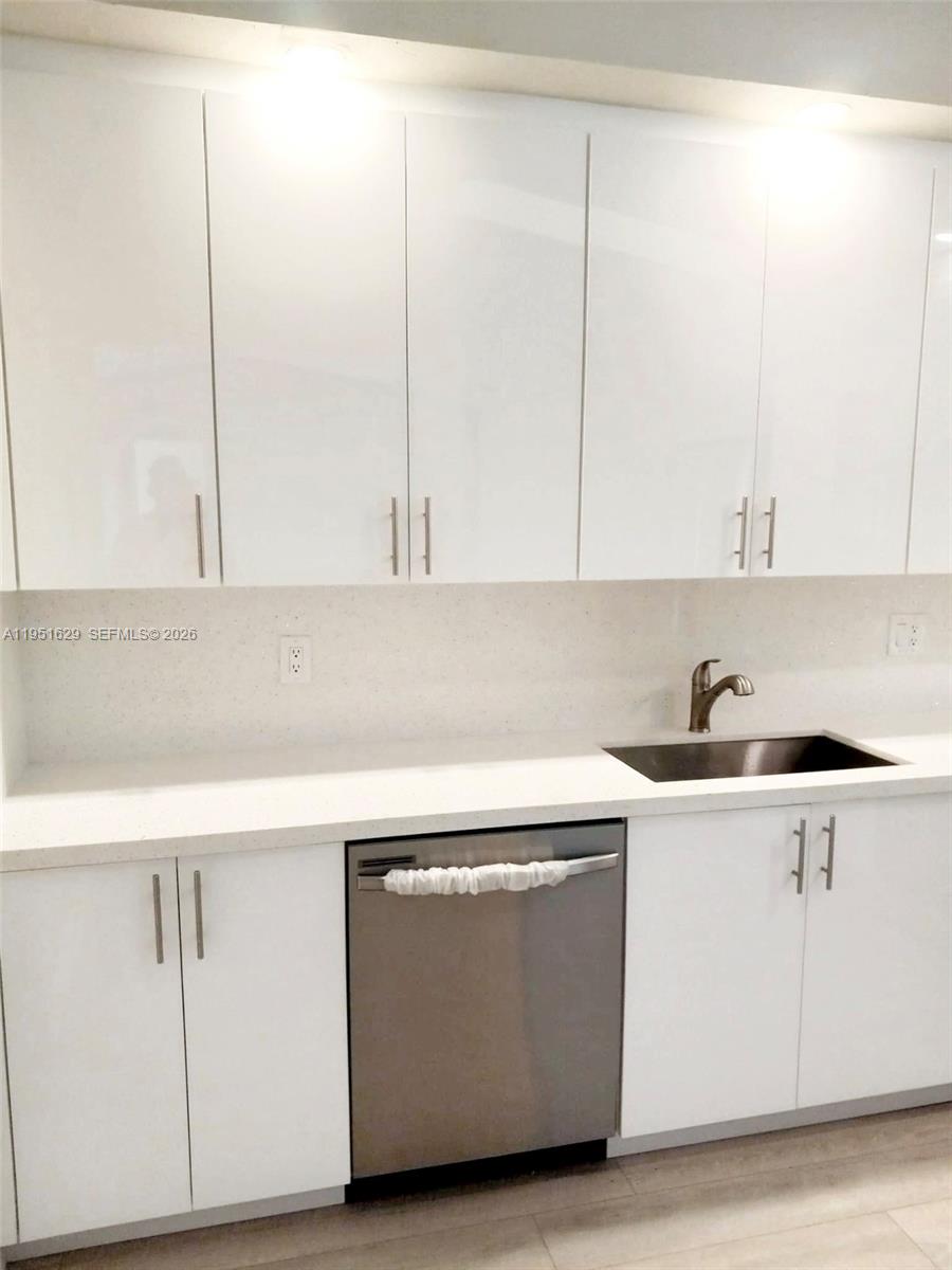 1439 Captains Walk, Unit 20D Fort Pierce, FL 34950 - Photo 7 of 15