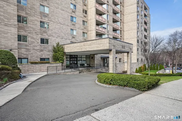 $3,200 | 143 Hoyt Street, Unit 1K, Stamford, CT 06905