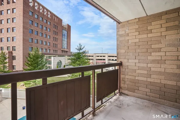 $3,200 | 143 Hoyt Street, Unit 1K, Stamford, CT 06905