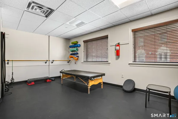 $3,200 | 143 Hoyt Street, Unit 1K, Stamford, CT 06905
