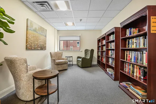 $3,200 | 143 Hoyt Street, Unit 1K, Stamford, CT 06905