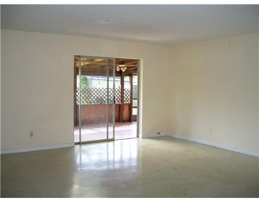4738 Selvitz Road Fort Pierce, FL 34981 - Photo 7 of 15 Family Room