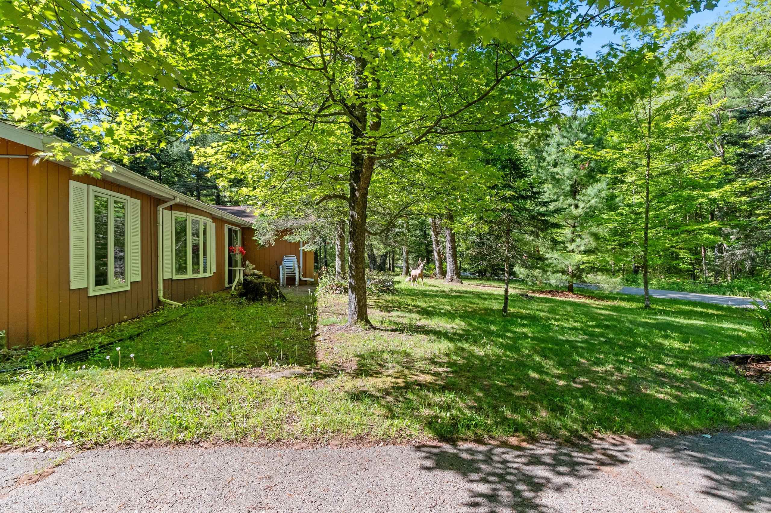 N6814 Springbrook Road Cecil, WI 54111 - Photo 3 of 40