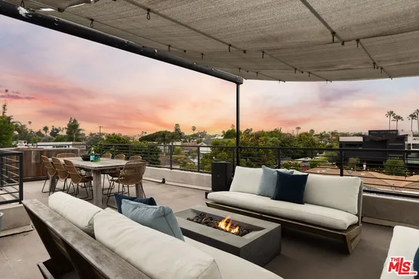 $3,738,450 | 2416 Frey Avenue, Venice, CA 90291