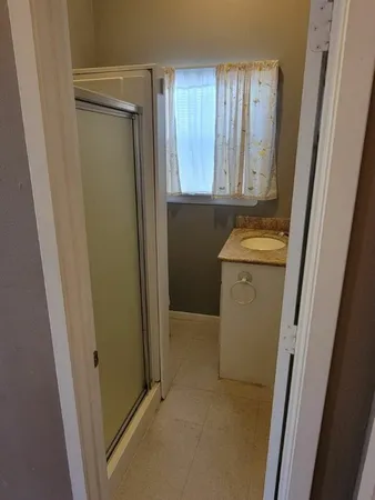 $1,600 | 1905 Chapman Street, Houston, TX 77009