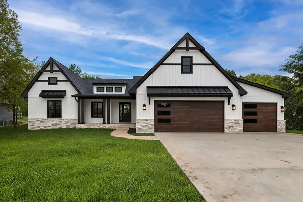 $930,000 | 8050 West PQ Avenue, Kalamazoo, MI 49009