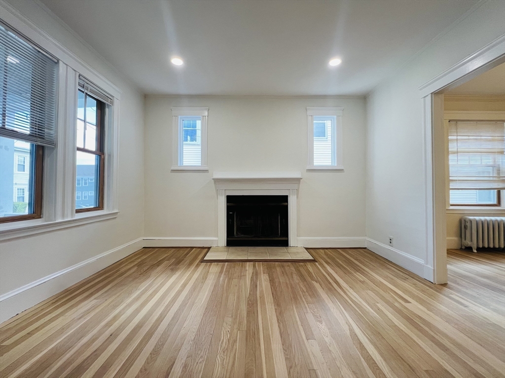 27 Morrow Road Boston, MA 02135 - Photo 4 of 31