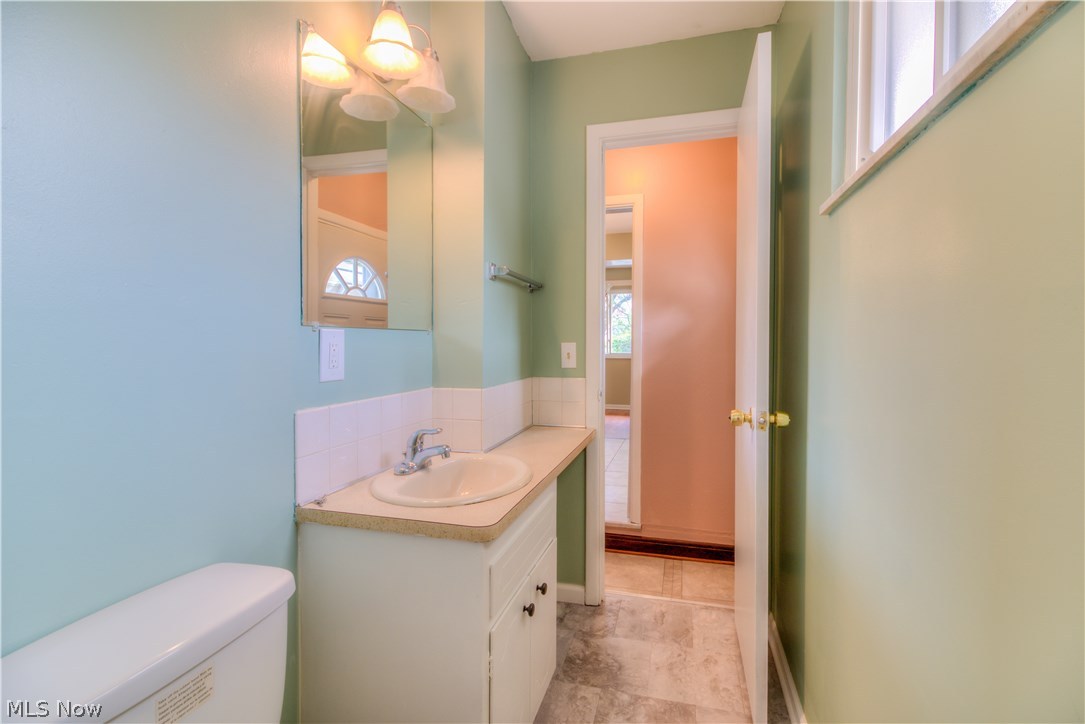 10517 Baltic Road Cleveland, OH 44102 - Photo 10 of 13 Gallery Image 10