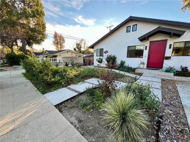 $2,100 | 921 North Berkeley Avenue, Claremont, CA 91711