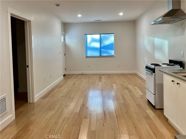 $2,100 | 921 North Berkeley Avenue, Claremont, CA 91711