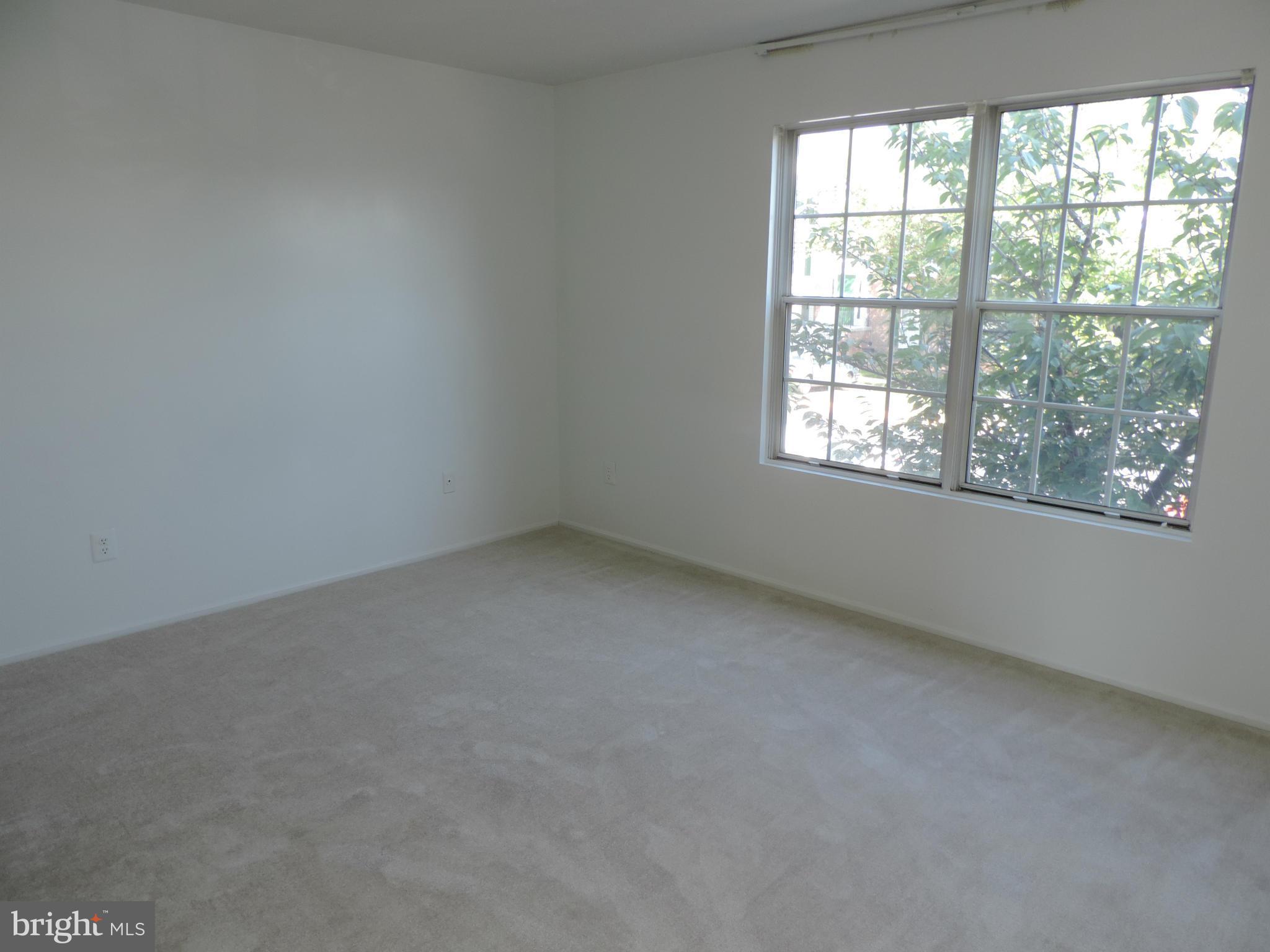 108 Fort Evans Road Southeast, Unit D Leesburg, VA 20175 - Photo 9 of 11 Bedroom (Master)