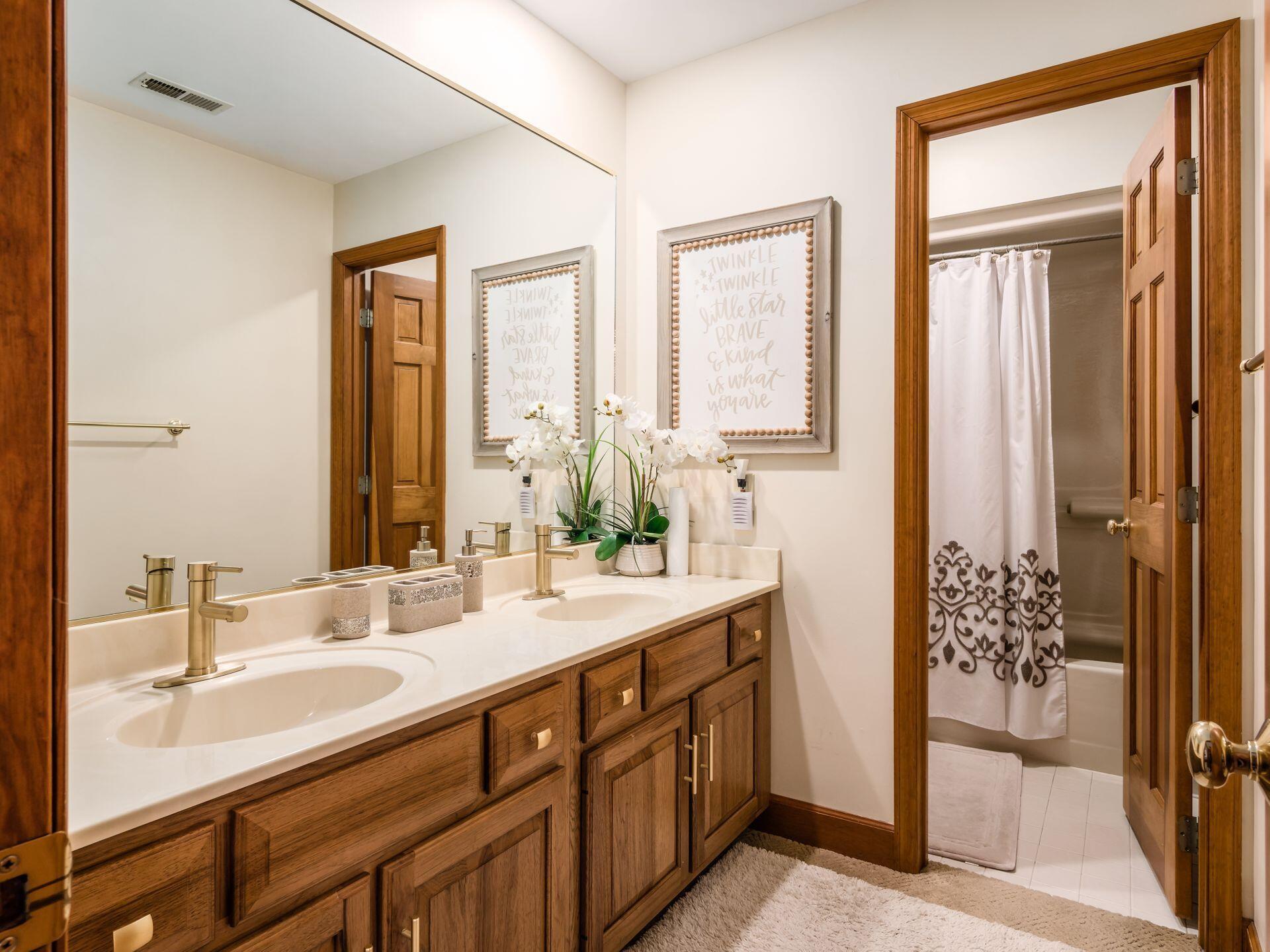 619 Karr Road Jackson, OH 45640 - Photo 41 of 88 043_75cb21a693_i 617 Karr 136