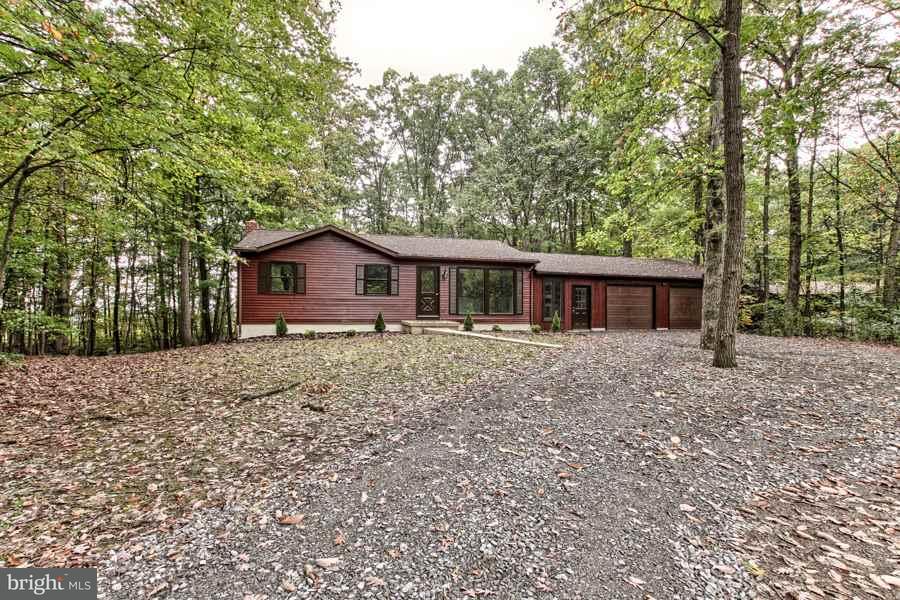 215 Red Tank Road Boiling Springs, PA 17007 - Photo 1 of 25 Gallery Image 1