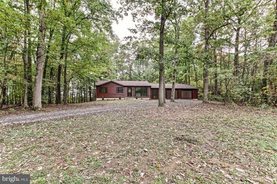 215 Red Tank Road Boiling Springs, PA 17007 - Photo 2 of 25 Gallery Image 2
