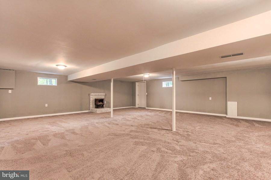 215 Red Tank Road Boiling Springs, PA 17007 - Photo 13 of 25 Gallery Image 13