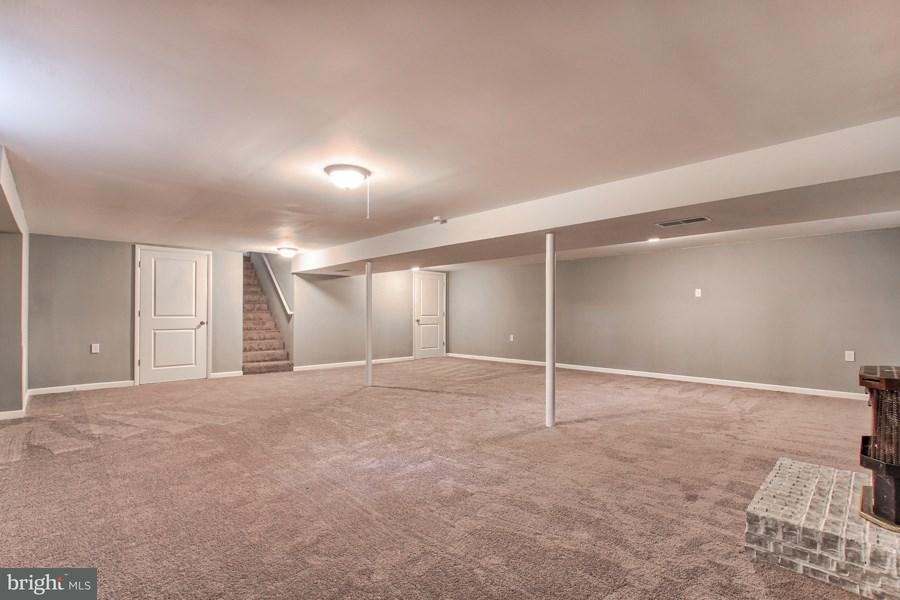 215 Red Tank Road Boiling Springs, PA 17007 - Photo 15 of 25 Gallery Image 15