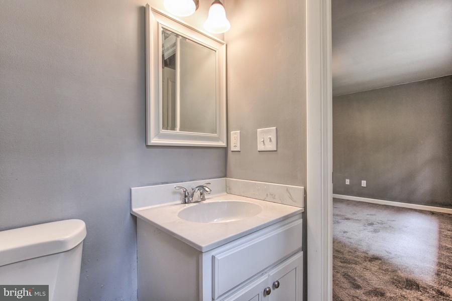 215 Red Tank Road Boiling Springs, PA 17007 - Photo 17 of 25 Gallery Image 17
