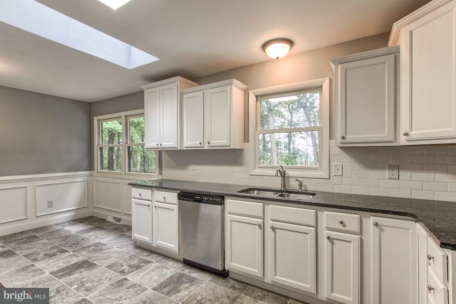 215 Red Tank Road Boiling Springs, PA 17007 - Photo 8 of 25 Gallery Image 8