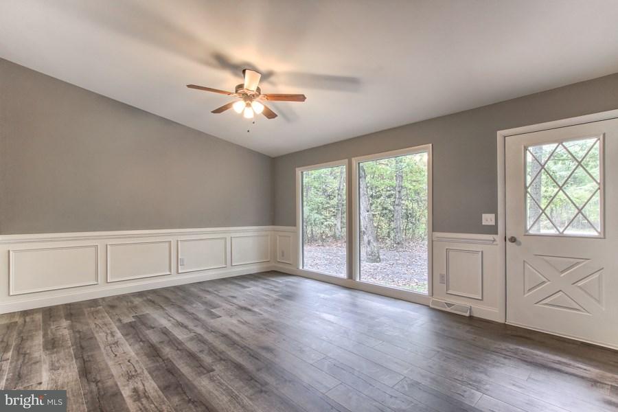 215 Red Tank Road Boiling Springs, PA 17007 - Photo 10 of 25 Gallery Image 10