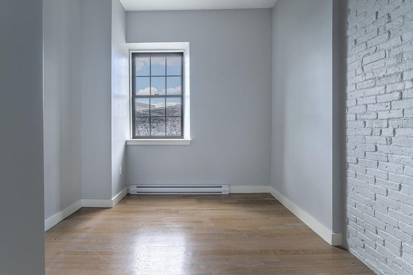 10 Exchange Street, Unit 413 Portland, ME 04101 - Photo 8 of 18 W8-ME2864-LANDVEST_03242610307