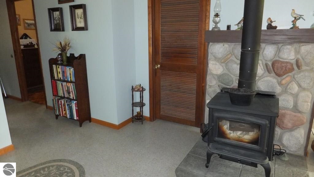 5814 Gudemoos Road Honor, MI 49640 - Photo 5 of 30 1785951-4.JPG