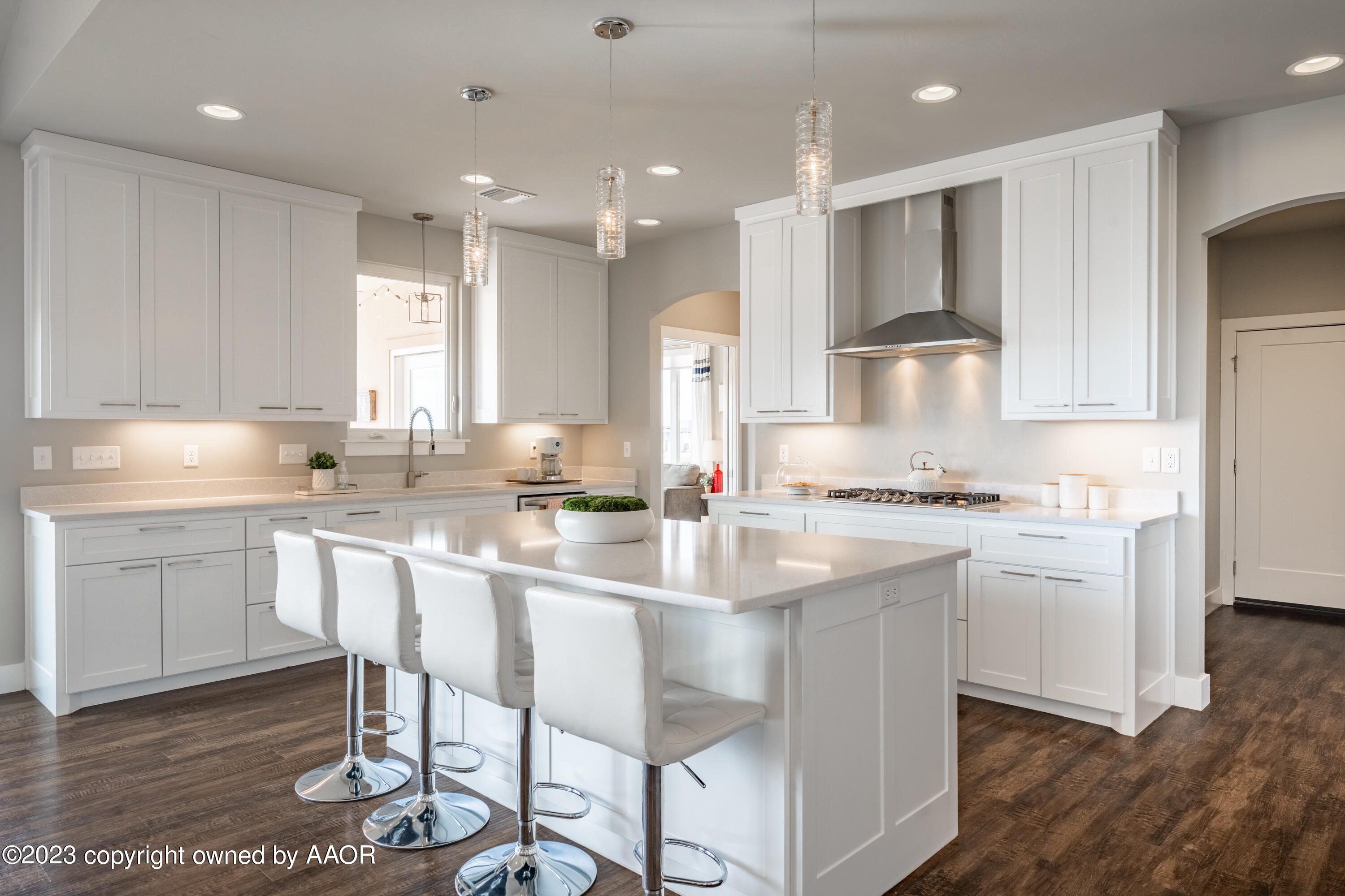 15300 Canyon Pass Road Amarillo, TX 79118 - Photo 14 of 51 a kitchen with counter top space and appliances