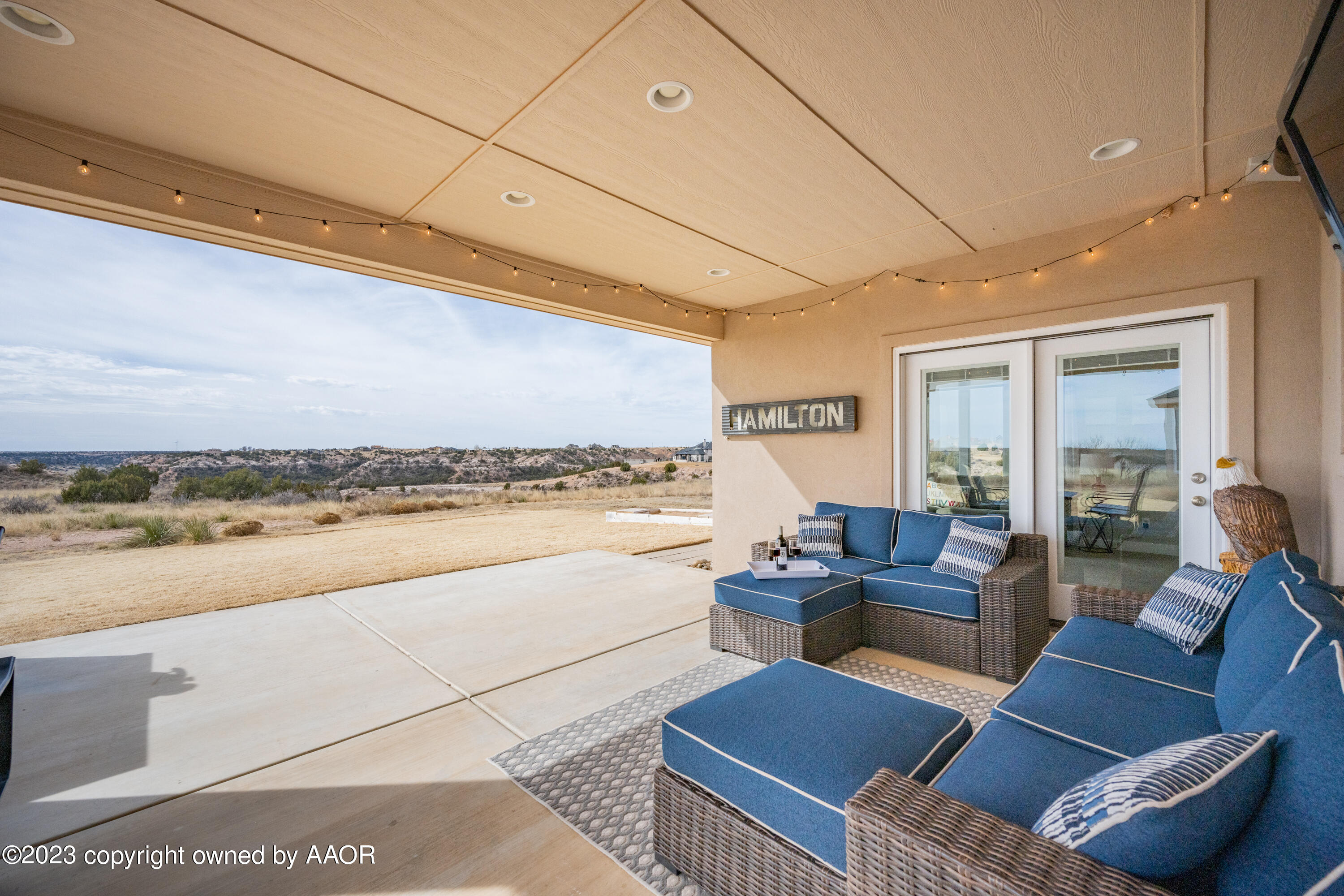 15300 Canyon Pass Road Amarillo, TX 79118 - Photo 46 of 51 a living room with furniture and a ocean view