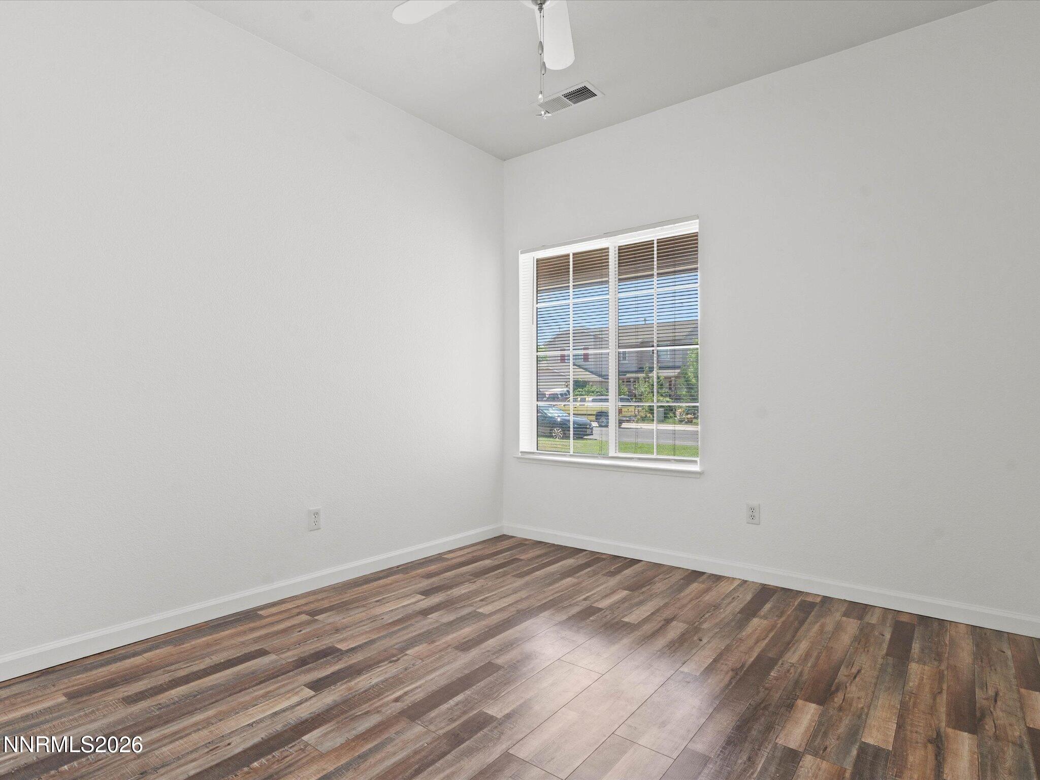 280 Fallen Leaf Lane Fernley, NV 89408 - Photo 25 of 44 25-280 Fallen Leaf Ln-124