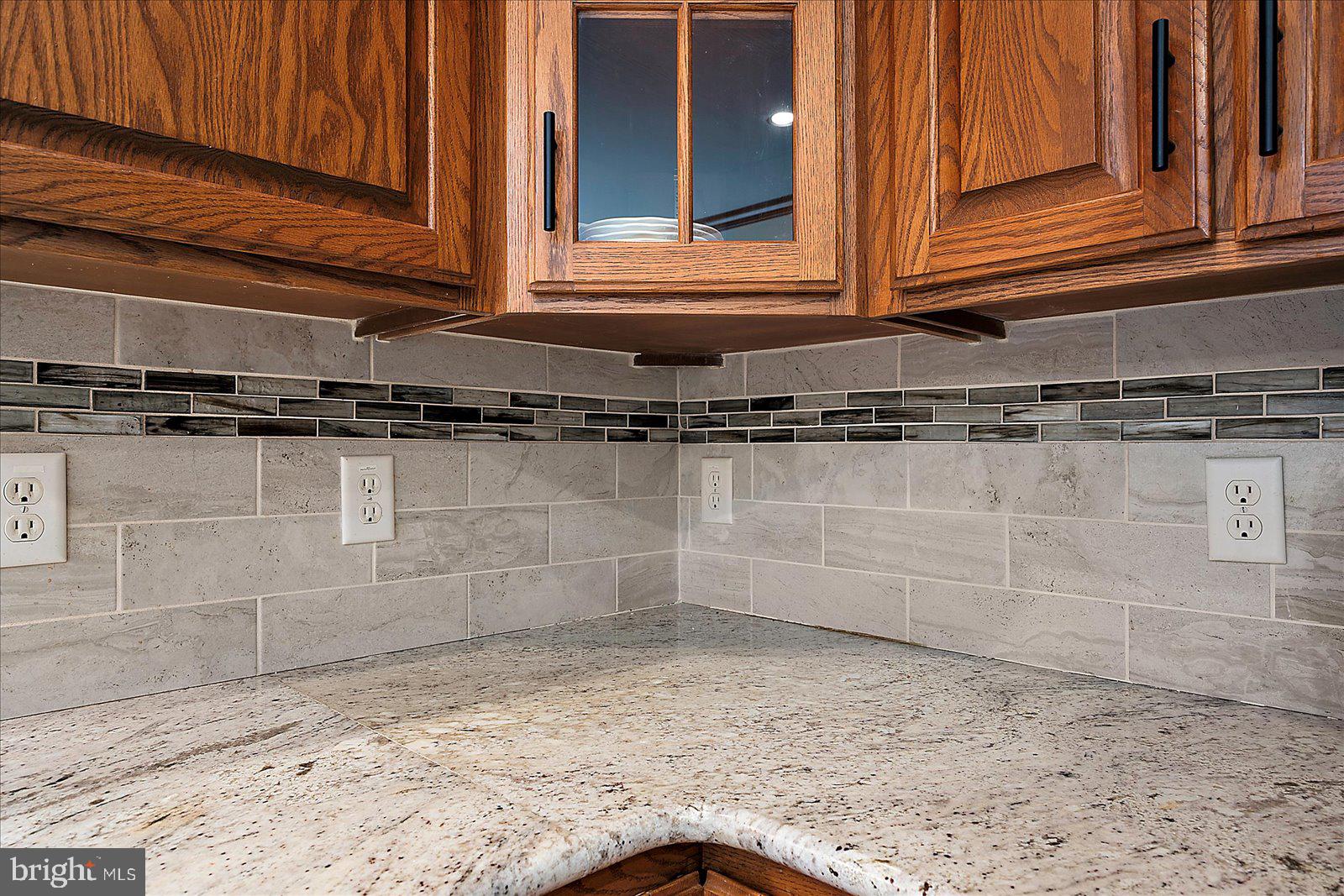 30944 Holts Landing Road Dagsboro, DE 19939 - Photo 33 of 77 Stone back splash