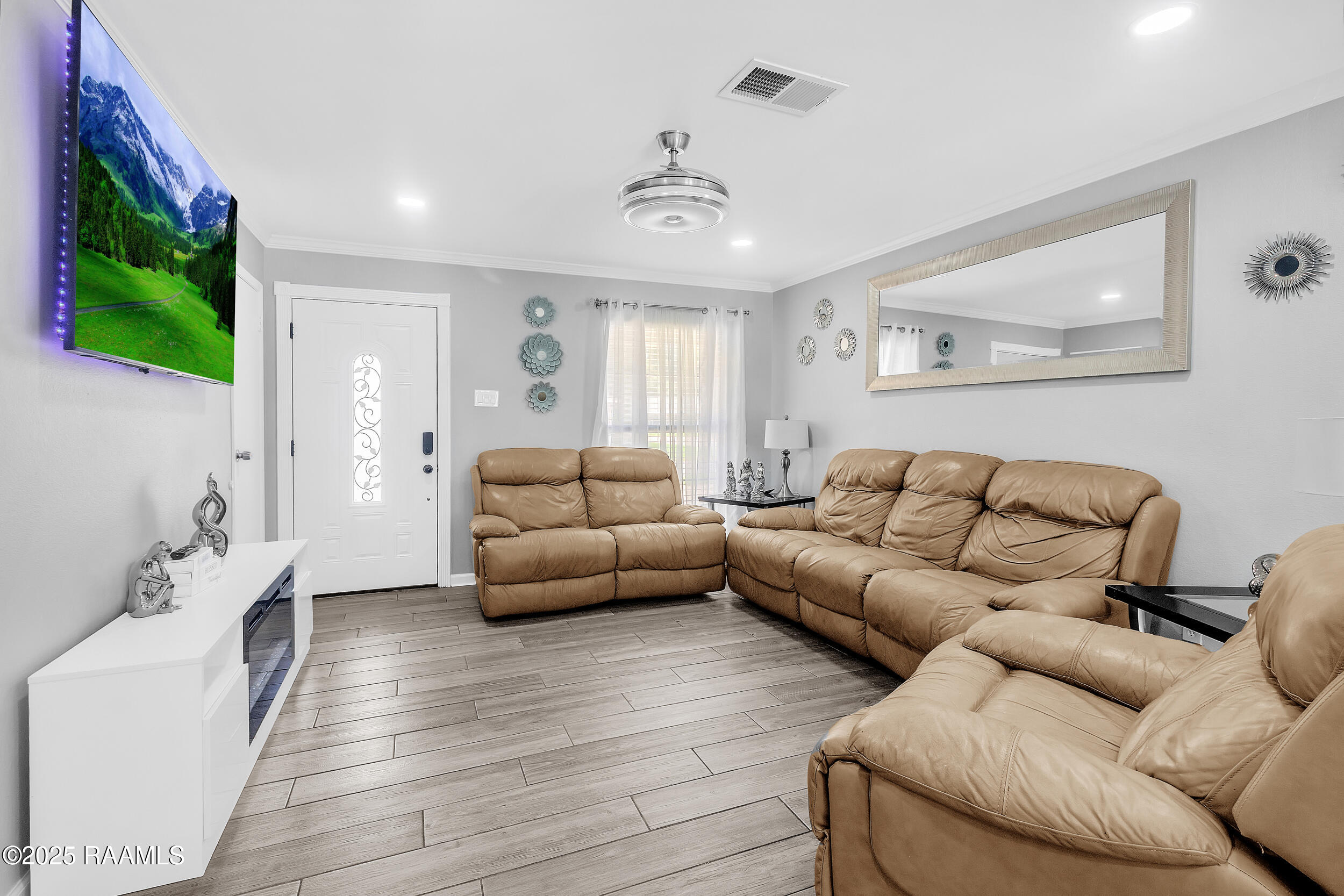 113 Crystal Lafayette, LA 70506 - Photo 4 of 20 4
