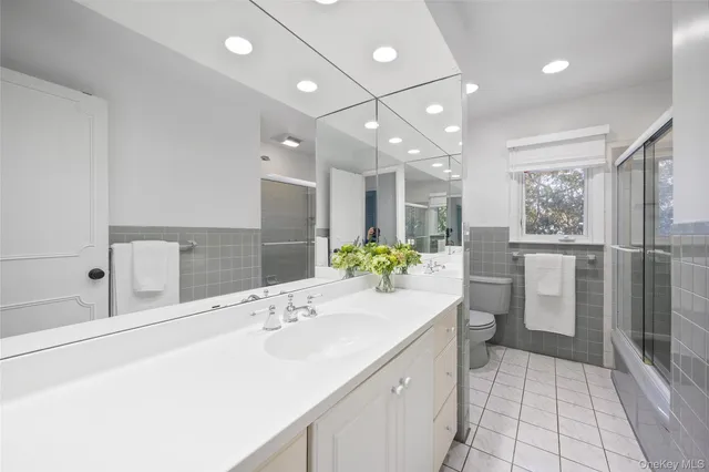 $1,275,000 | 124 Hillandale Drive, New Rochelle, NY 10804