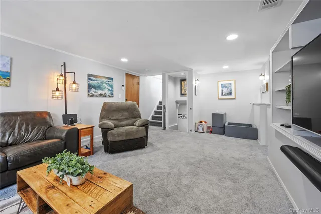 $1,275,000 | 124 Hillandale Drive, New Rochelle, NY 10804