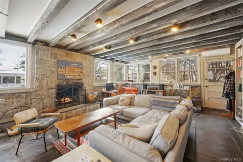 $1,275,000 | 124 Hillandale Drive, New Rochelle, NY 10804