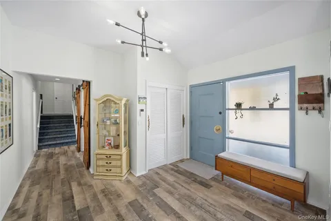 $1,275,000 | 124 Hillandale Drive, New Rochelle, NY 10804