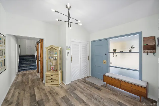 $1,275,000 | 124 Hillandale Drive, New Rochelle, NY 10804