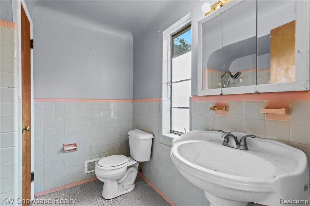14422 Rutherford Street Detroit, MI 48227 - Photo 35 of 47 Gallery Image 35
