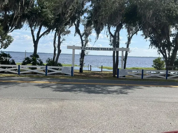 $1,400 | 10301 Highway 27, Unit 192, Clermont, FL 34711