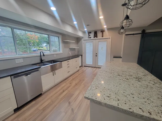 $2,950 | 47 6th Avenue South, Hopkins, MN 55343