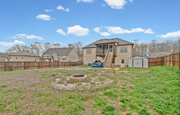 $2,100 | 1224 Meachem Drive, Clarksville, TN 37042