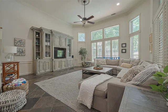 $6,900 | 26 Spiceberry Place, The Woodlands, TX 77382