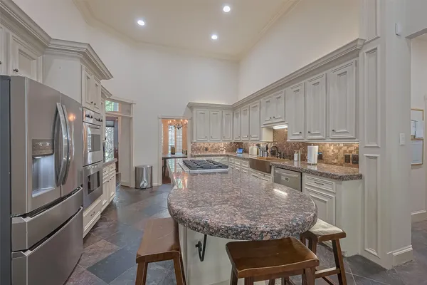 $6,500 | 26 Spiceberry Place, The Woodlands, TX 77382