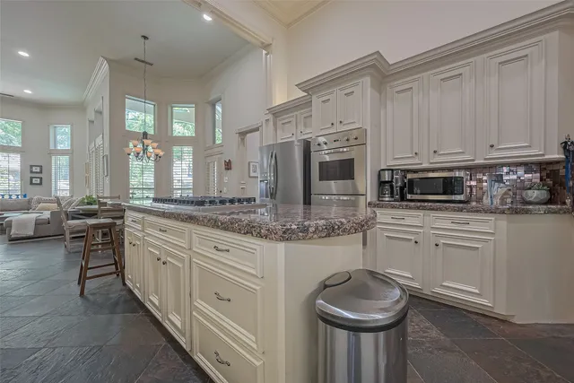 $6,900 | 26 Spiceberry Place, The Woodlands, TX 77382