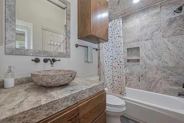 $6,900 | 26 Spiceberry Place, The Woodlands, TX 77382