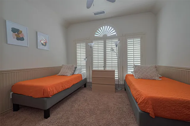 $6,900 | 26 Spiceberry Place, The Woodlands, TX 77382