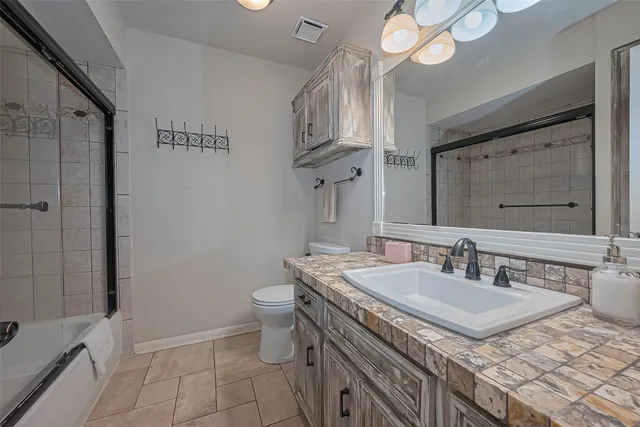 $6,900 | 26 Spiceberry Place, The Woodlands, TX 77382