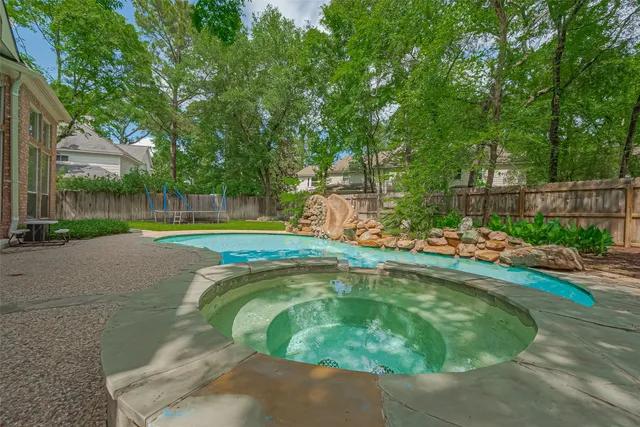 $6,900 | 26 Spiceberry Place, The Woodlands, TX 77382