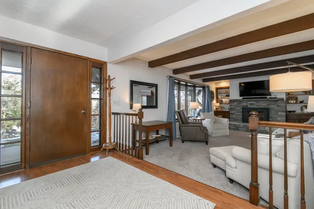 $574,900 | S94W23205 Meadow View Lane, Vernon, WI 53103