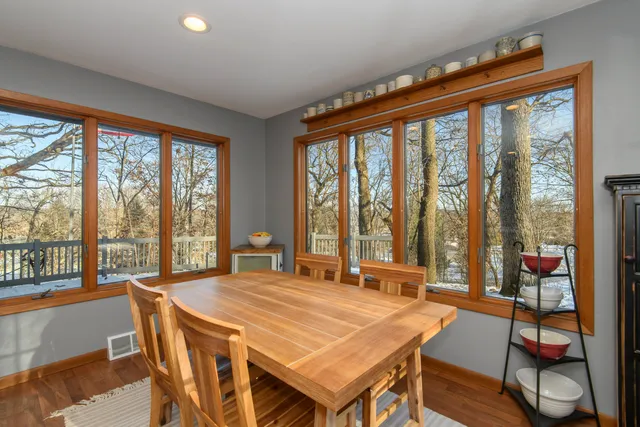 $574,900 | S94W23205 Meadow View Lane, Vernon, WI 53103